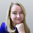 Hilary Moore headshot